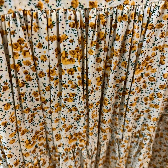 Easel tiered tunic - Picture 4 of 7